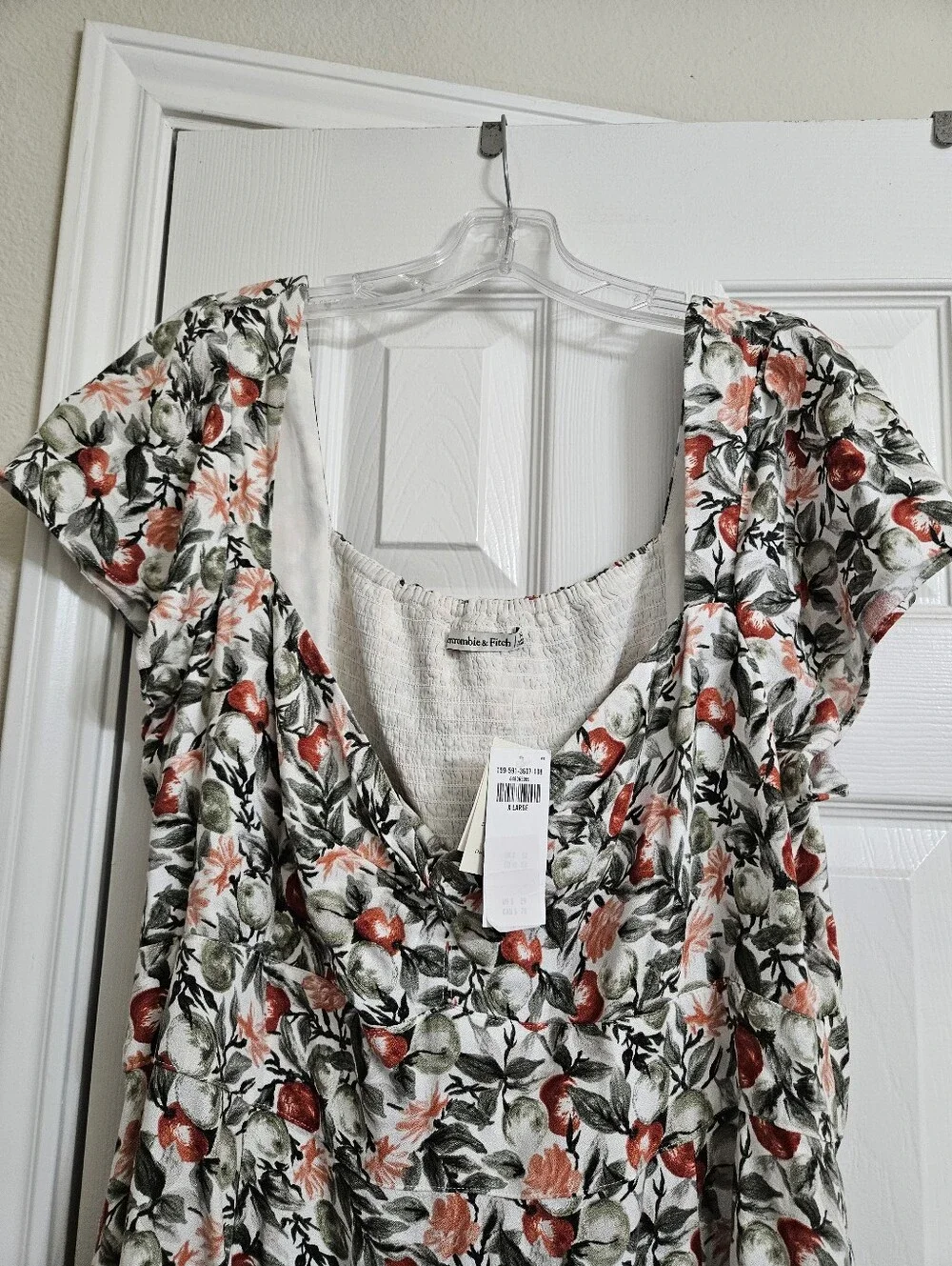 New With Tags Abercrombie Tomato Dress With Pockets - Picture 2 of 10
